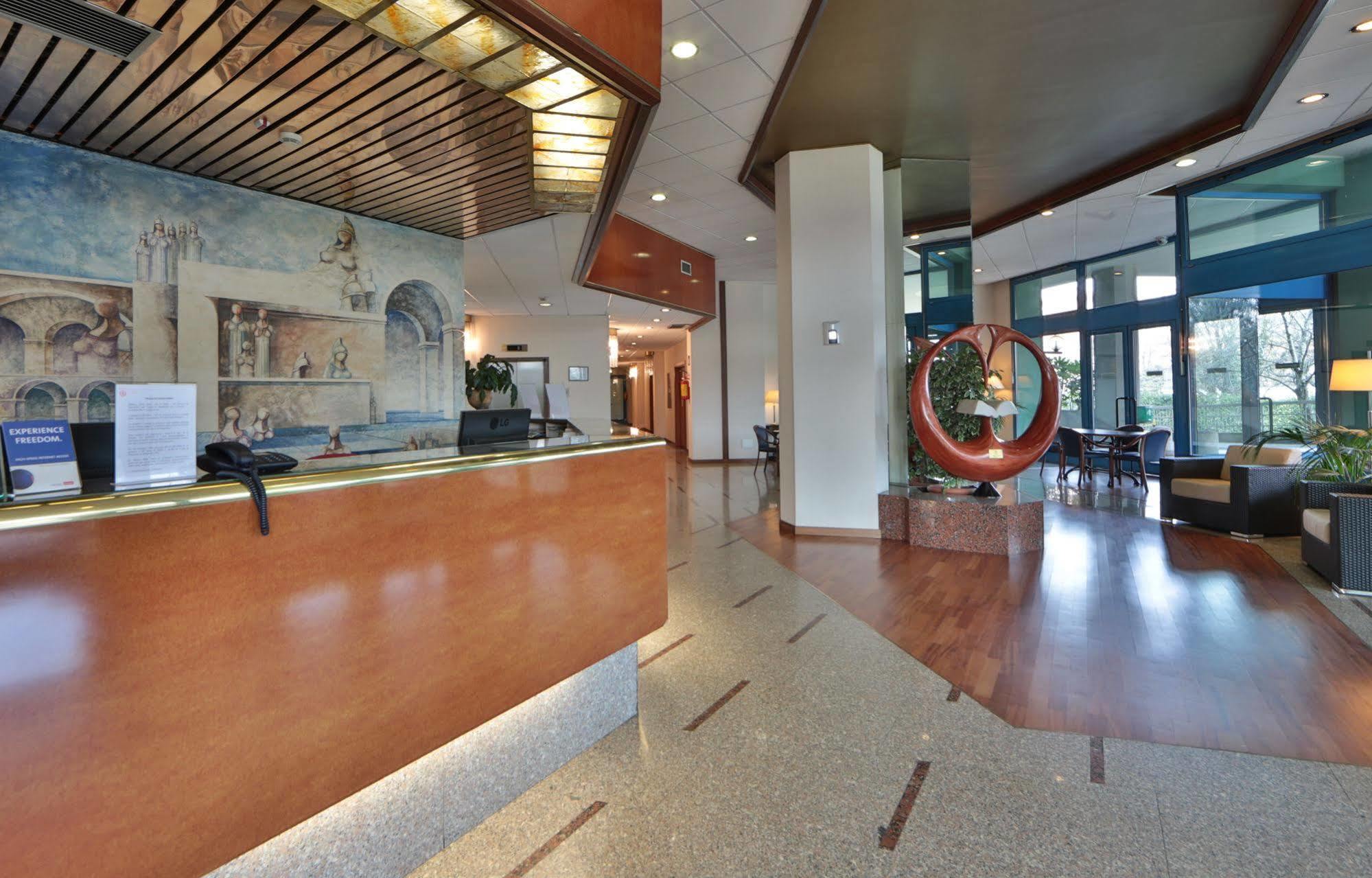Unaway Hotel & Residence Quark Due Milano Exterior photo