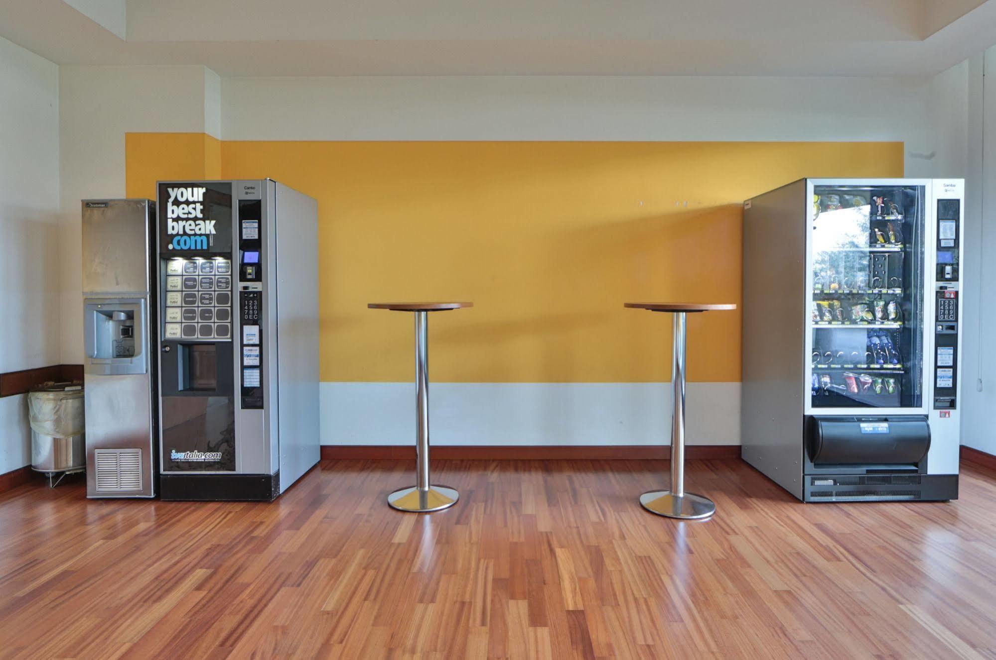 Unaway Hotel & Residence Quark Due Milano Exterior photo
